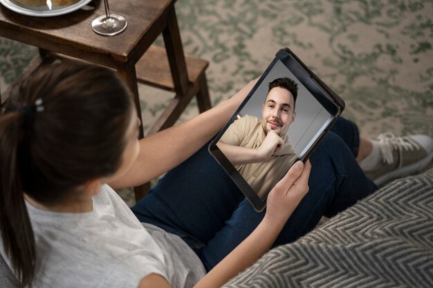 Jakie korzyści niesie ze sobą terapia online?